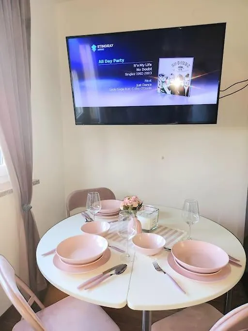 Apartment Progresso 普拉 克罗地亚